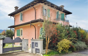 3 Bedroom Awesome Home In Camaiore